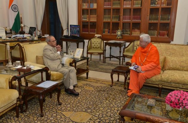 Reunión con el Honorable Presidente de la India Pranab Mukherjee, Rashtrapati Bhavan, New Dillí - 2016, mayo