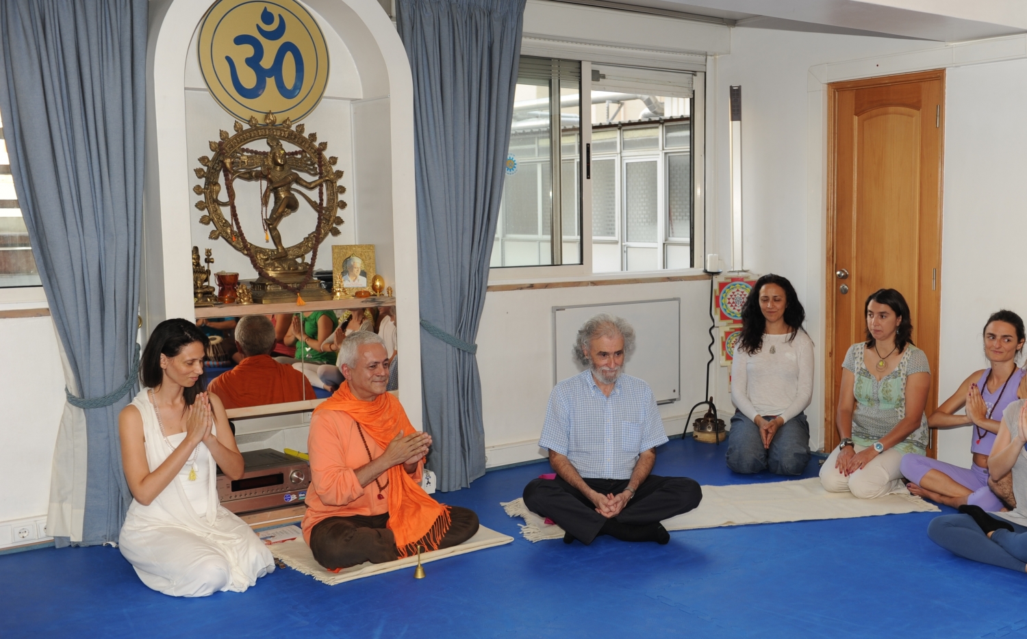 Visit of Ramiro Calle at the Headquarters of the Portuguese Yoga Confederation, Lisboa – 2011