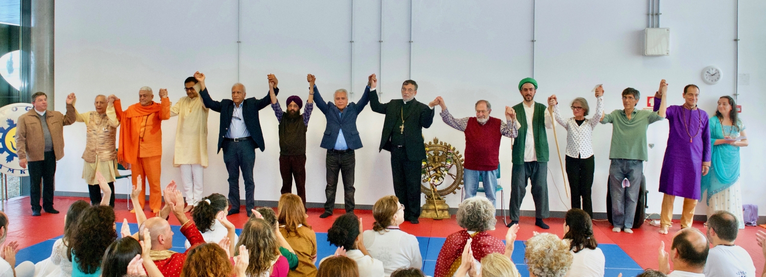 Representatives of the following Religions : Catholic, Guru Jí, Hindu, Sikh, Ismaili, Orthodox, Coptic, Sufi, Buddhist and Bahá’í Faith
