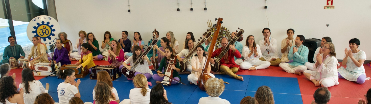 IDY - 2019, June, 23rd - Omkára - Mantra Orchestra / Choir of the Portuguese Yoga Confederation