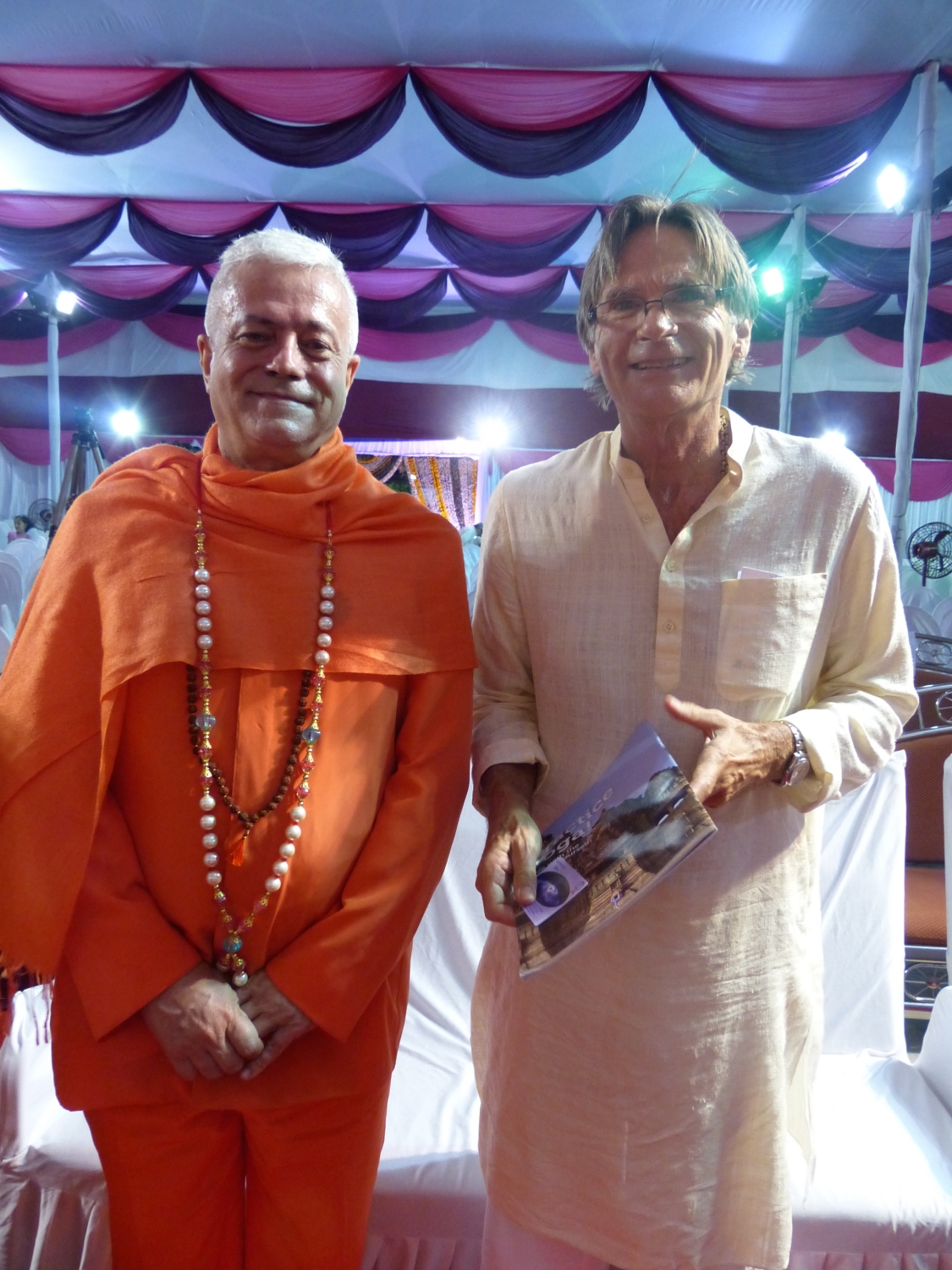 60th Anniversary of Mahá Mandaleshvara H.H. Vishveshvaránanda Giri Jí Mahá Rája - Sanyasa Áshrama, Mumbai, India - 2014, July