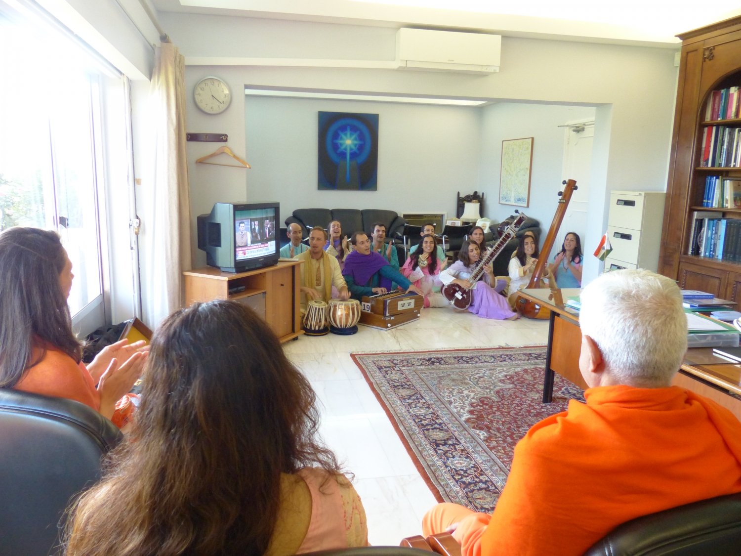 Visit of H.H. Jagat Guru Amrta Súryánanda Mahá Rája at the Embassy of India at the invitation of the Ambassador of India in Portugal Mrs. K. Nandini Singla - 2016, October, 13th